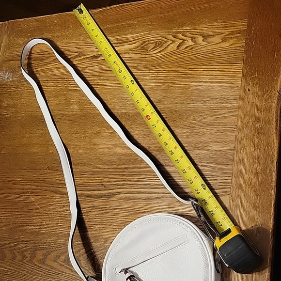 Jessica Simpson Purse - Picture 7 of 8